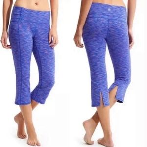 Athleta Energy Power Up Capri Purple Blue Size Medium